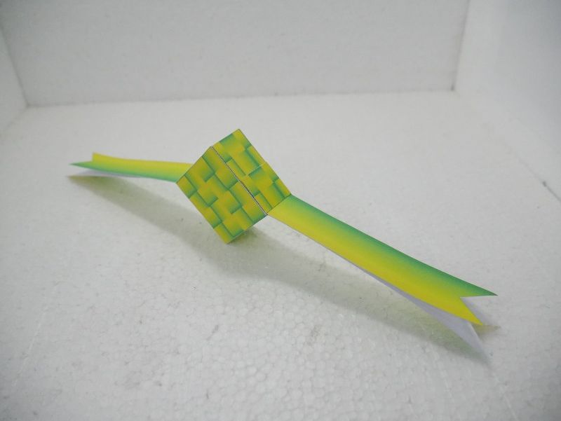 Ketupat Paper Toy by Ganeshandra · Karyakarsa