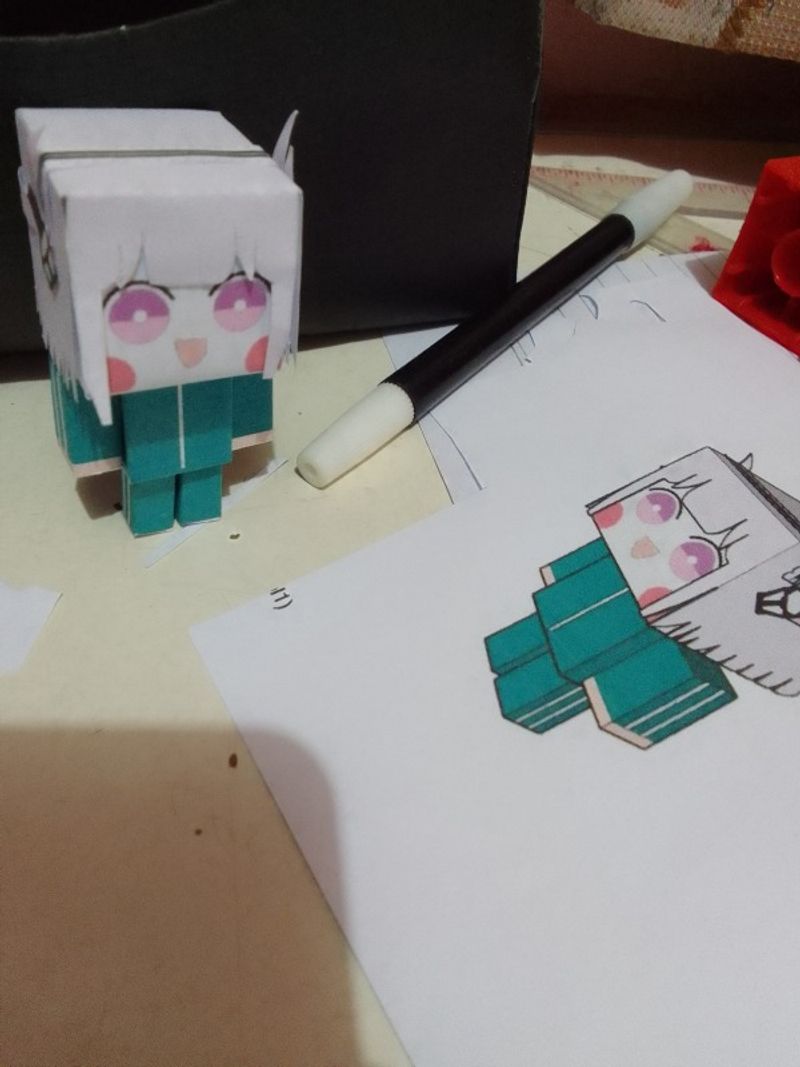 papercraft liv · Karyakarsa